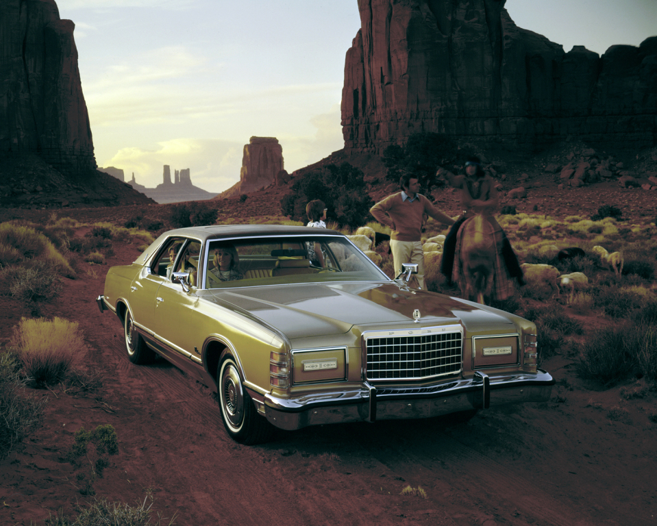 FORD LTD (1969 – 1978) - Archétype d'une grande américaine.