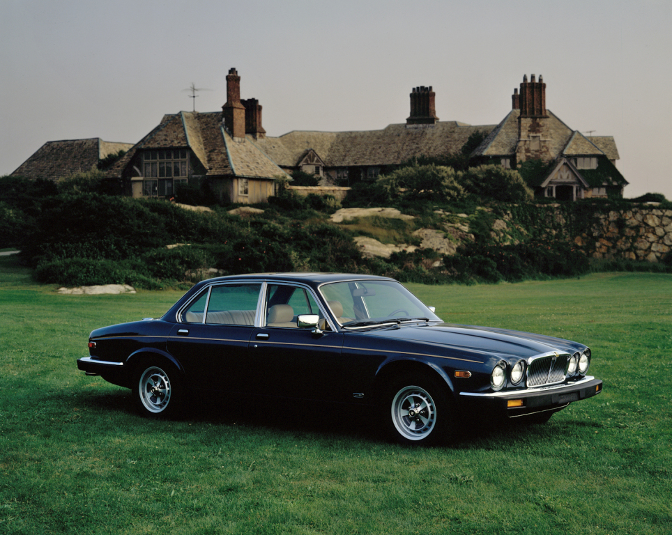 JAGUAR XJ6 Série III - Félin en eaux troubles.