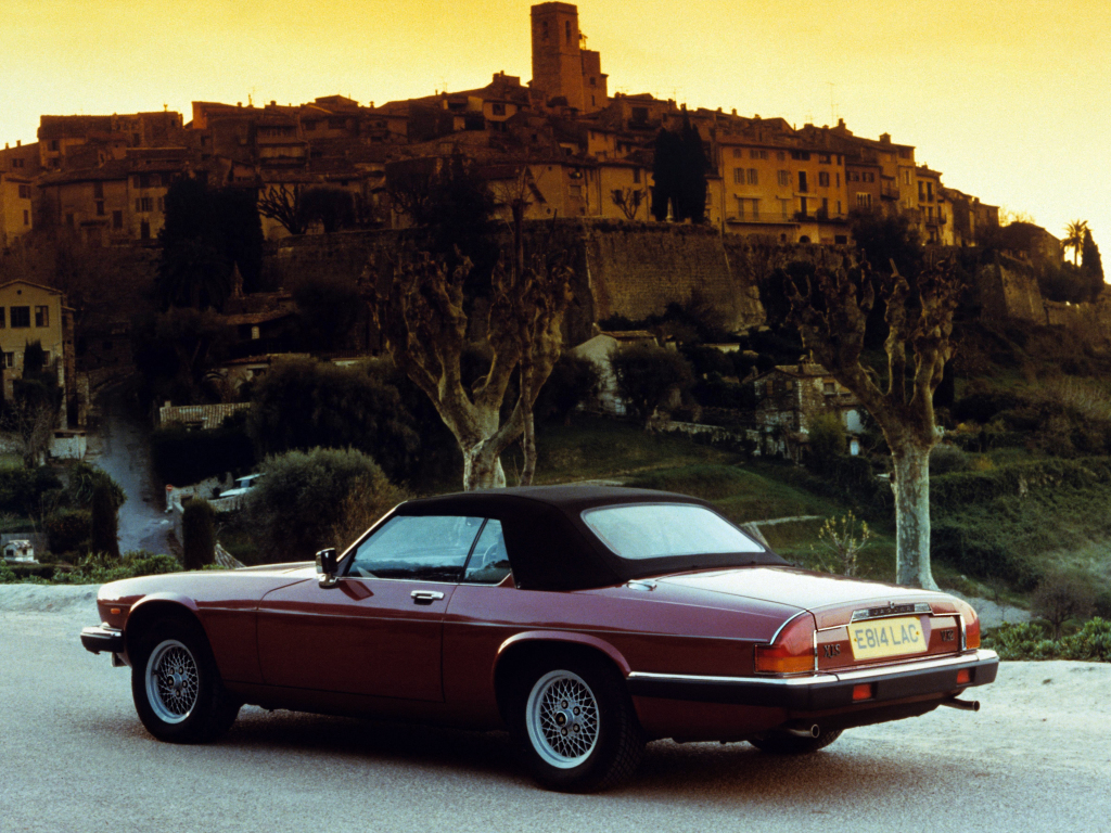 JAGUAR XJS (cabriolet et hors-série) - Comme un félin sans les dents ? (II)