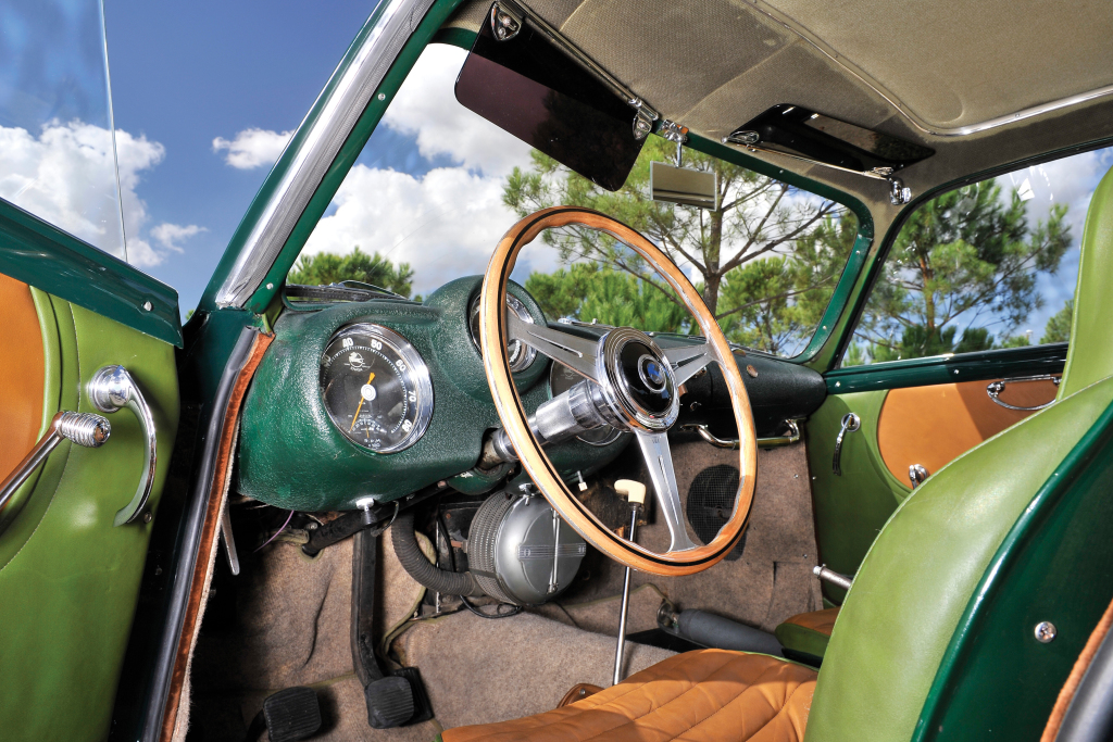 PEGASO Z 102 & Z 103 - Les purs-sangs espagnols.