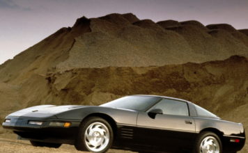 CHEVROLET CORVETTE C4 - Raie ou requin ?