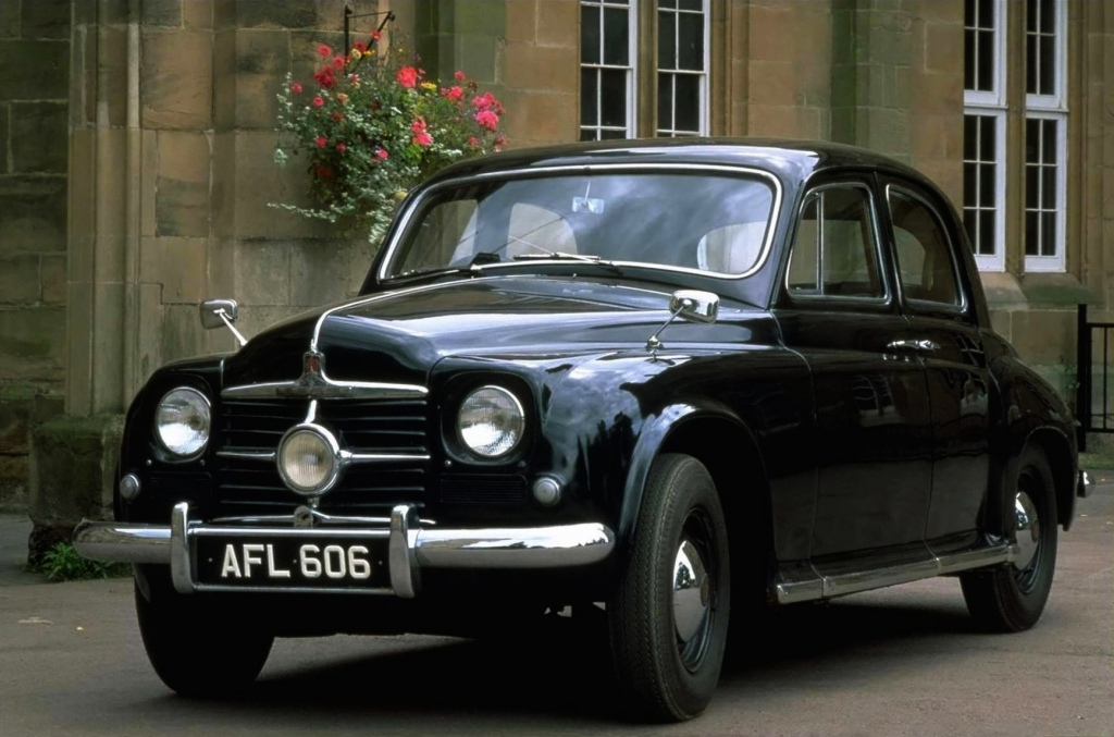 ROVER P4 - Chapeau melon sur quatre roues.