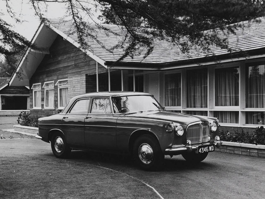 ROVER P4 - Chapeau melon sur quatre roues.