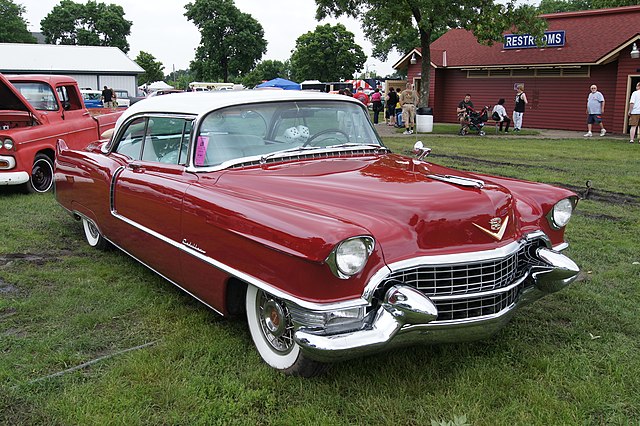 CADILLAC 1955 - Une année en or pour Cadillac.