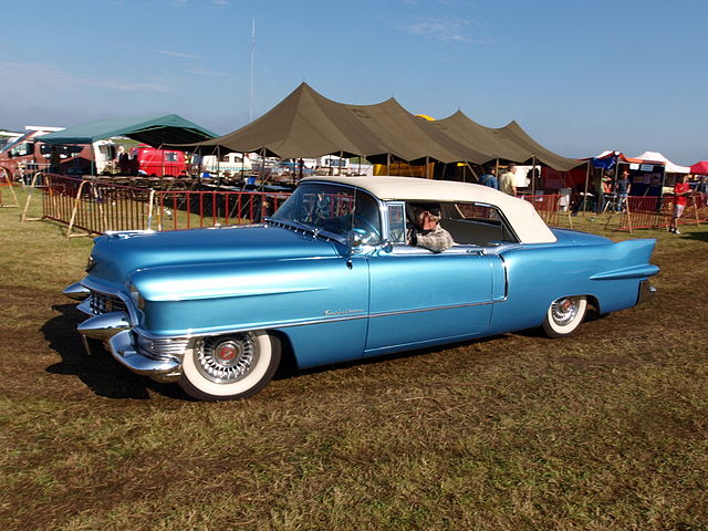 CADILLAC 1955 - Une année en or pour Cadillac.