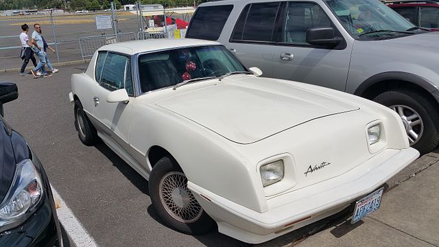 STUDEBAKER AVANTI - Le testament automobile de Raymond Loewy.