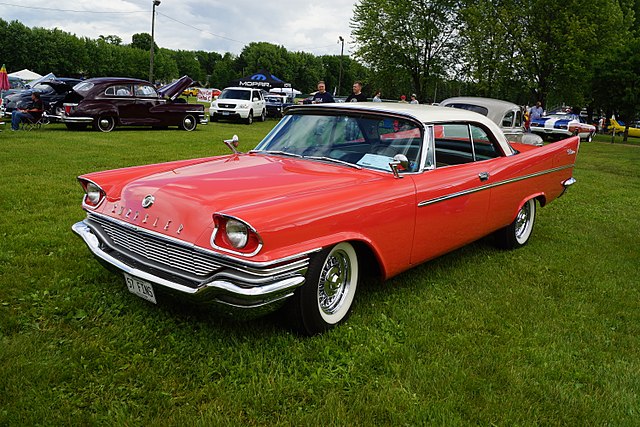 CHRYSLER 1957 - L'apothéose du style Exner.