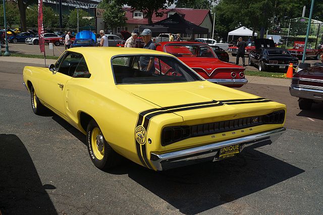 DODGE SUPER BEE - La guêpe et le bélier.