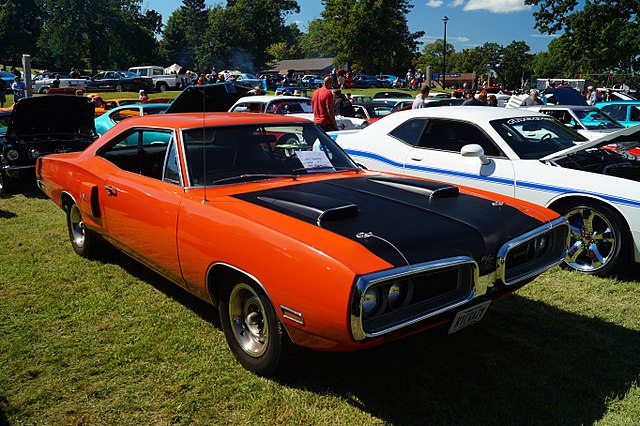 DODGE SUPER BEE - La guêpe et le bélier.