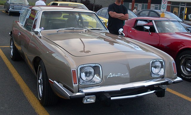 STUDEBAKER AVANTI - Le testament automobile de Raymond Loewy.