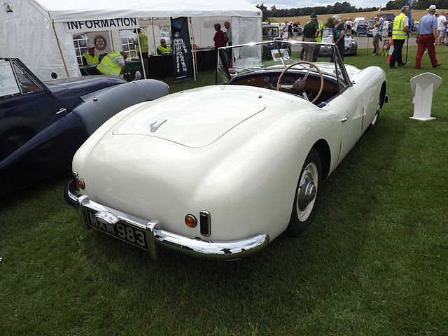 NASH-HEALEY - Les aventures de Pininfarina à Kenosha (partie I).