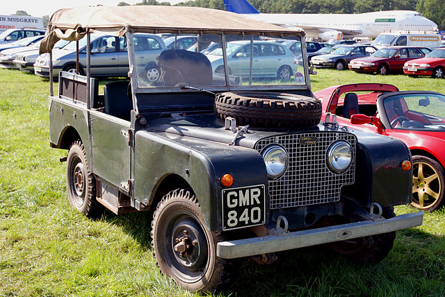 LAND ROVER SERIES - Le tout-terrain intemporel (partie I)