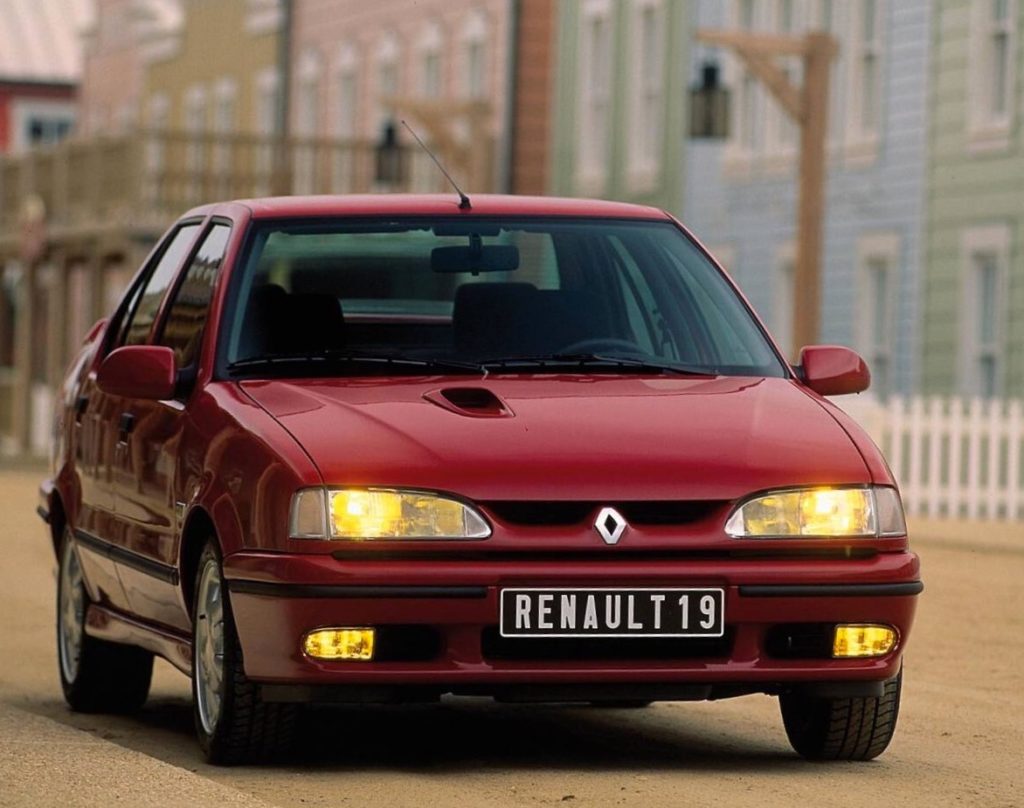 RENAULT 19 16S - Une GTI un peu trop sage ?