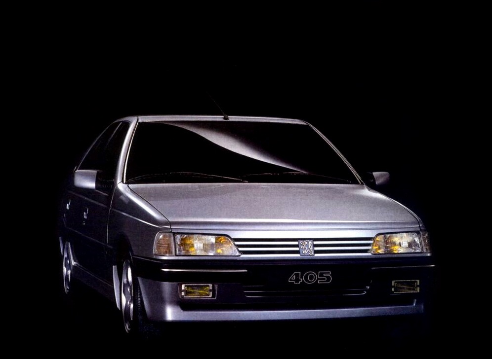 PEUGEOT 405 Mi16 - Le nouveau rugissement du lion.