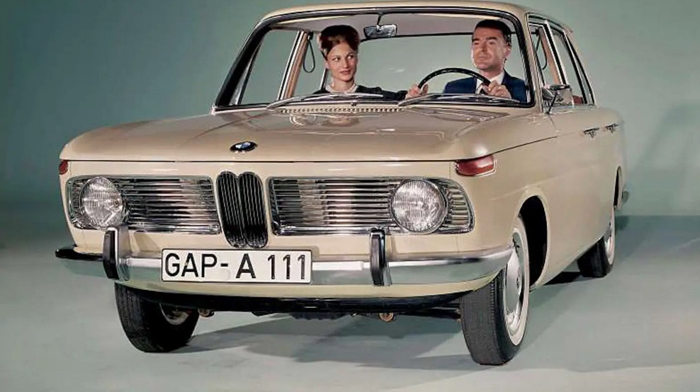 BMW NEUE KLASSE (berlines 1500, 1600, 1800 et 2000) - La nouvelle renaissance de l'étoile bavaroise.