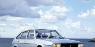 RENAULT 30 - L'échec de la cinquième porte.