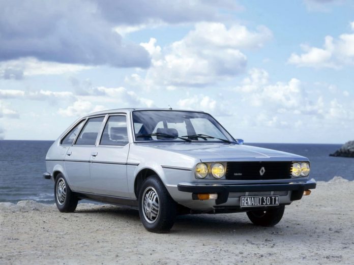 RENAULT 30 - L'échec de la cinquième porte.