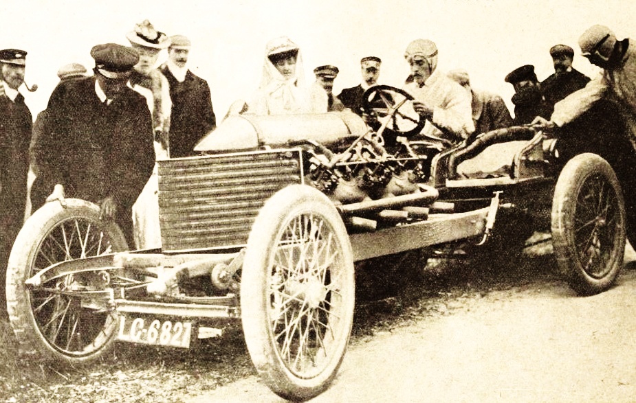 DARRACQ - Pionnier et étoile filante de l'automobile française.