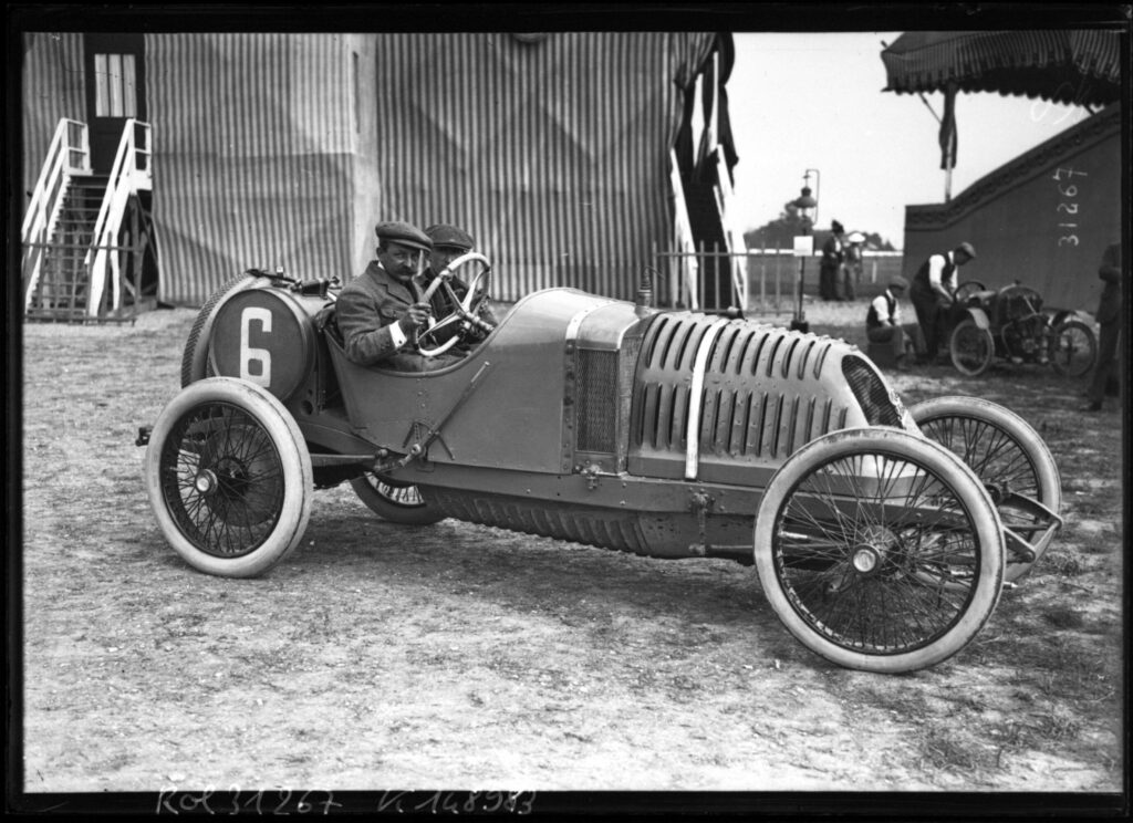 THEO SCHNEIDER, constructeur d'avant-guerre